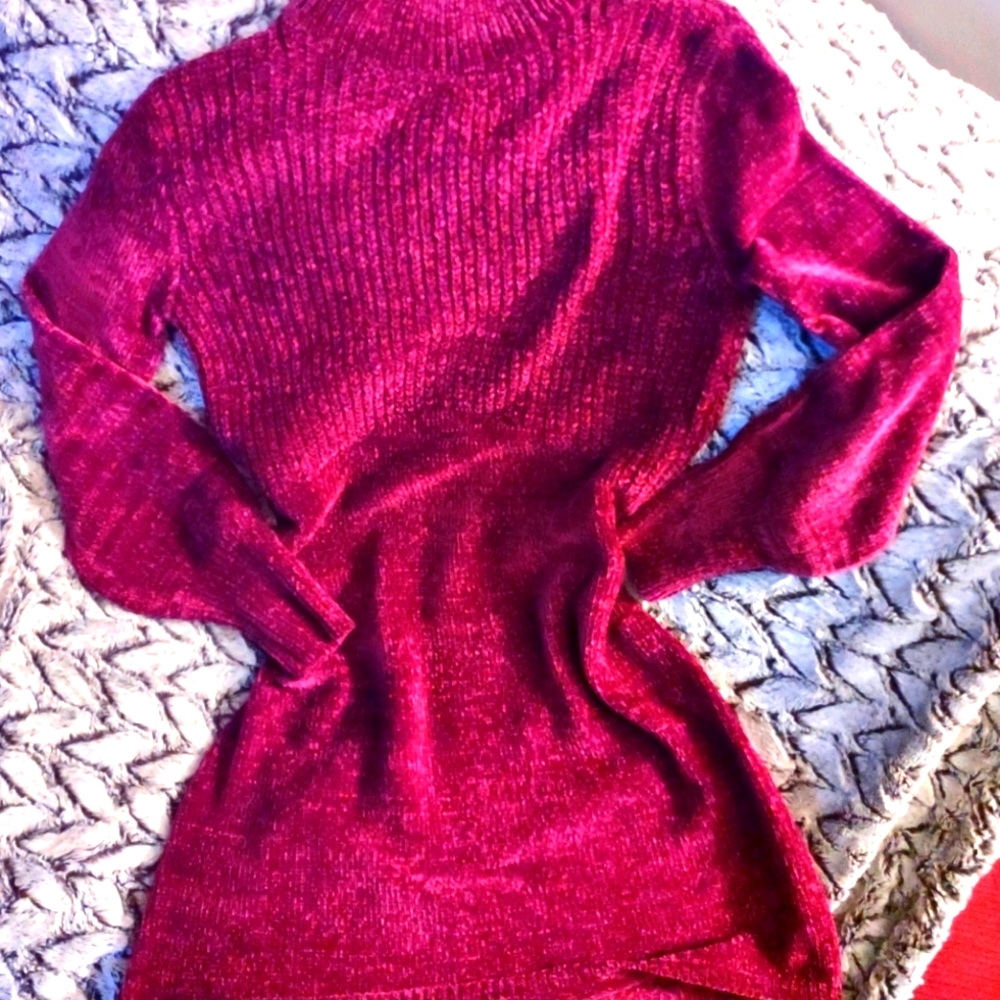 Xhilaration Fitted M Cranberry Sweater Dress